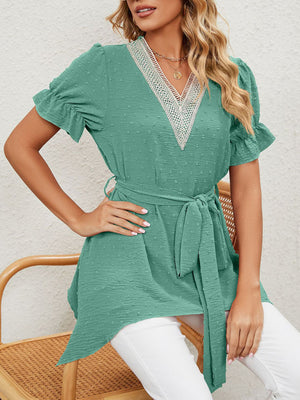 Top de manga corta de gasa con lazo suelto y cuello en V tejido jacquard para mujer 