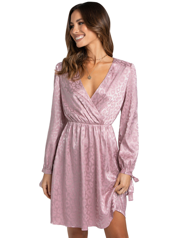Vestido solto feminino com decote em V e manga comprida estampado 