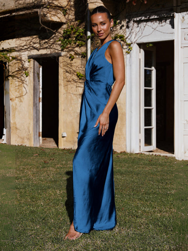 Vestido feminino com decote em V e plissado sem mangas 
