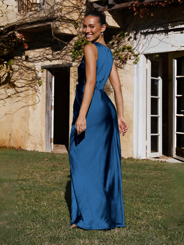 Vestido feminino com decote em V e plissado sem mangas 